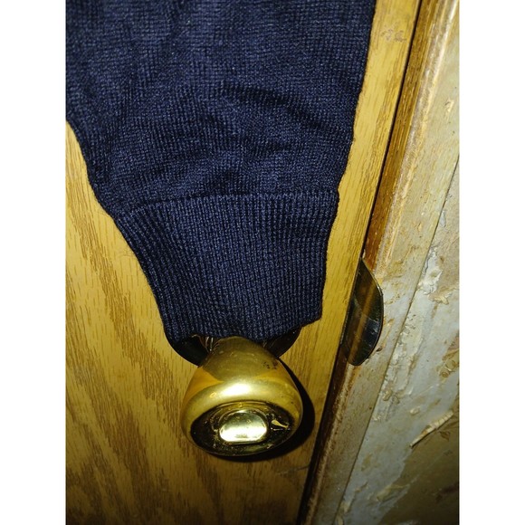 INC Argyle Sweater Mens Size Medium V-Neck Black & Gray 40×27 Merino Wool Blend - Picture 4 of 11